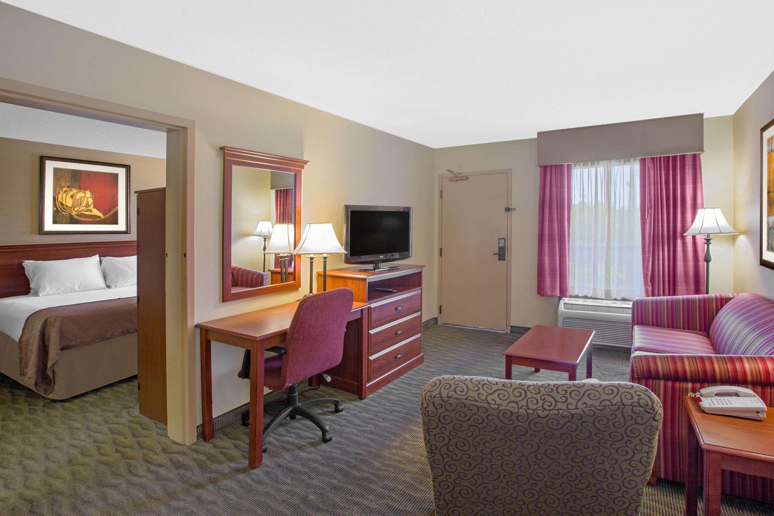Baymont By Wyndham Camp Lejeune Jacksonville Buitenkant foto