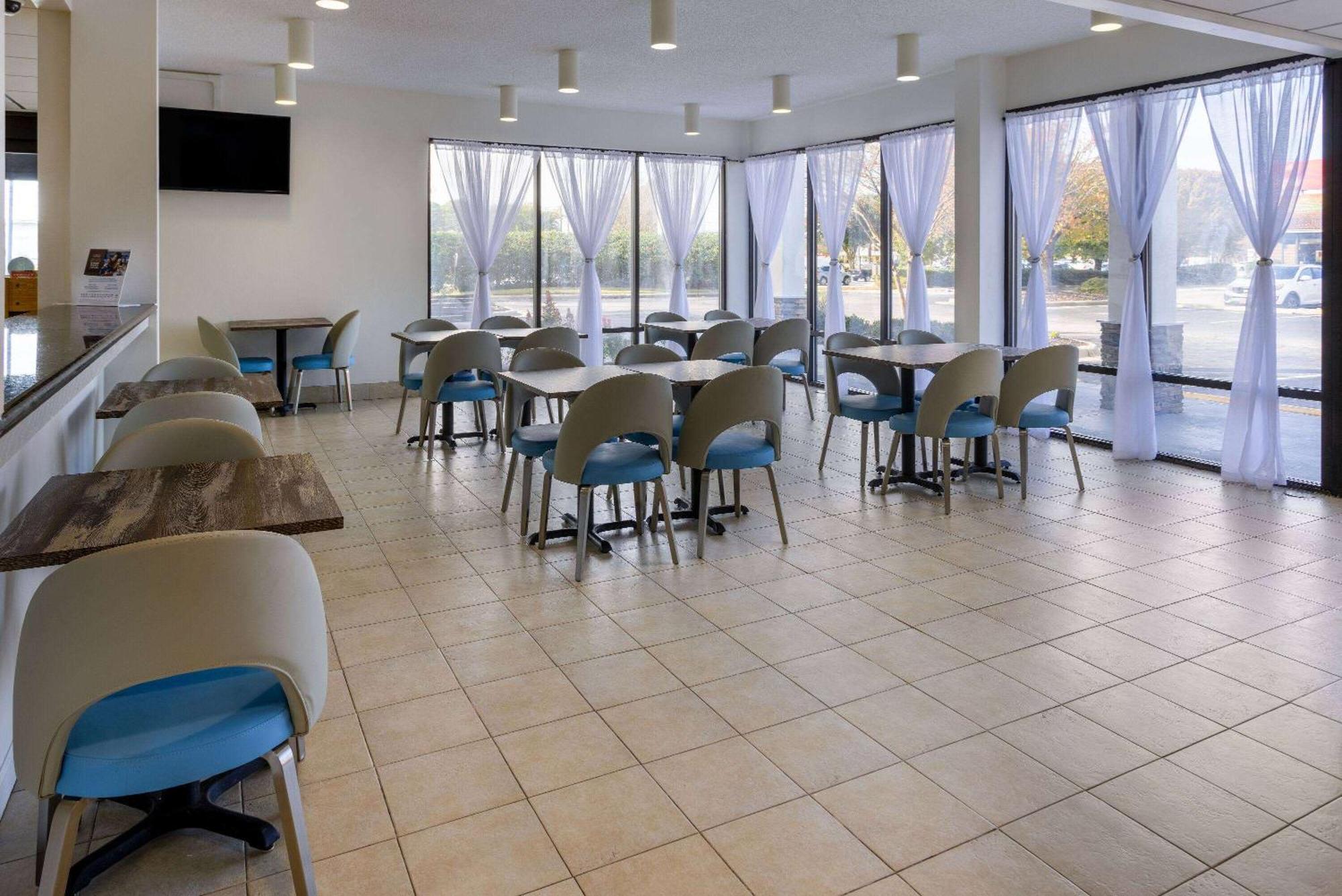 Baymont By Wyndham Camp Lejeune Jacksonville Buitenkant foto