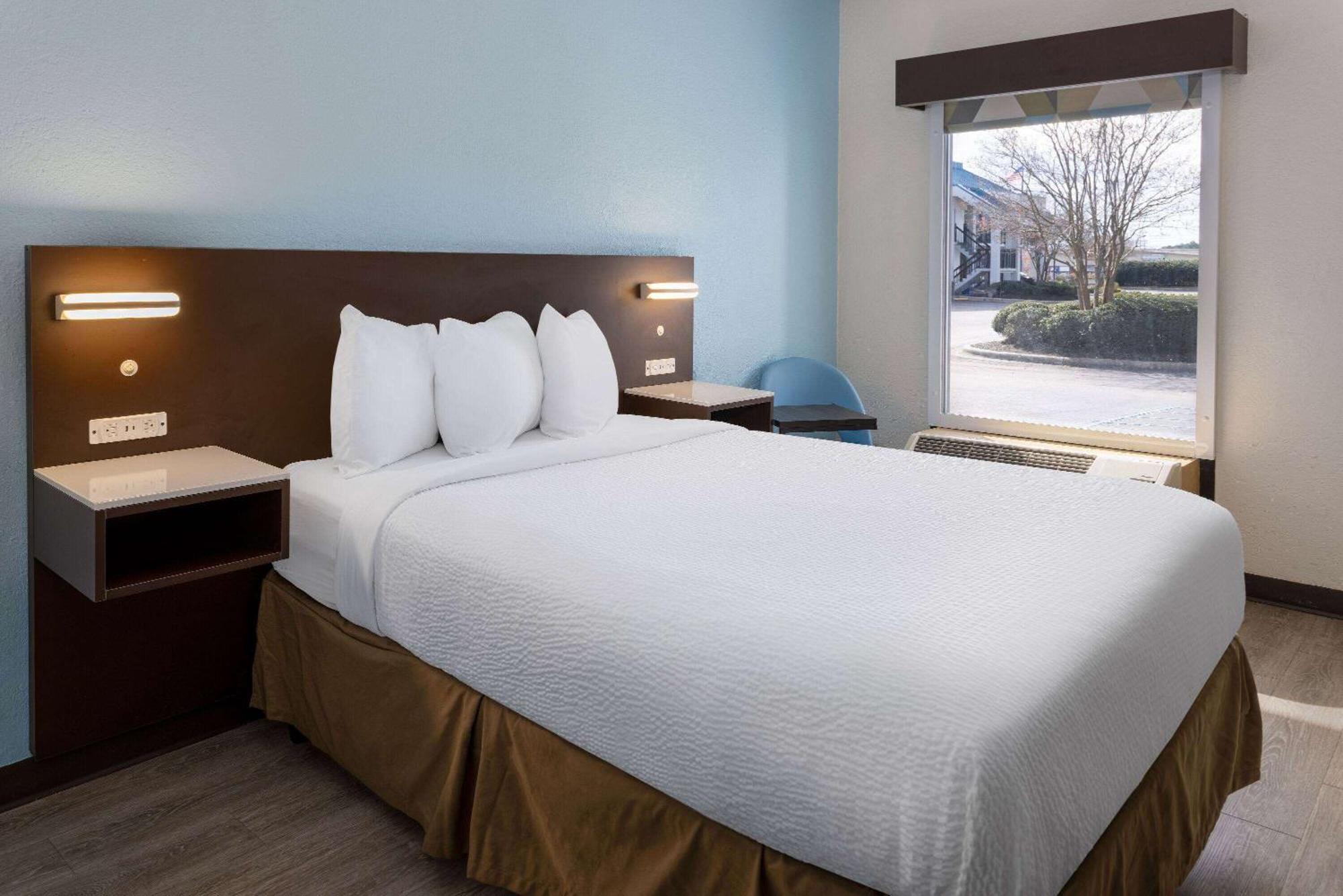 Baymont By Wyndham Camp Lejeune Jacksonville Buitenkant foto