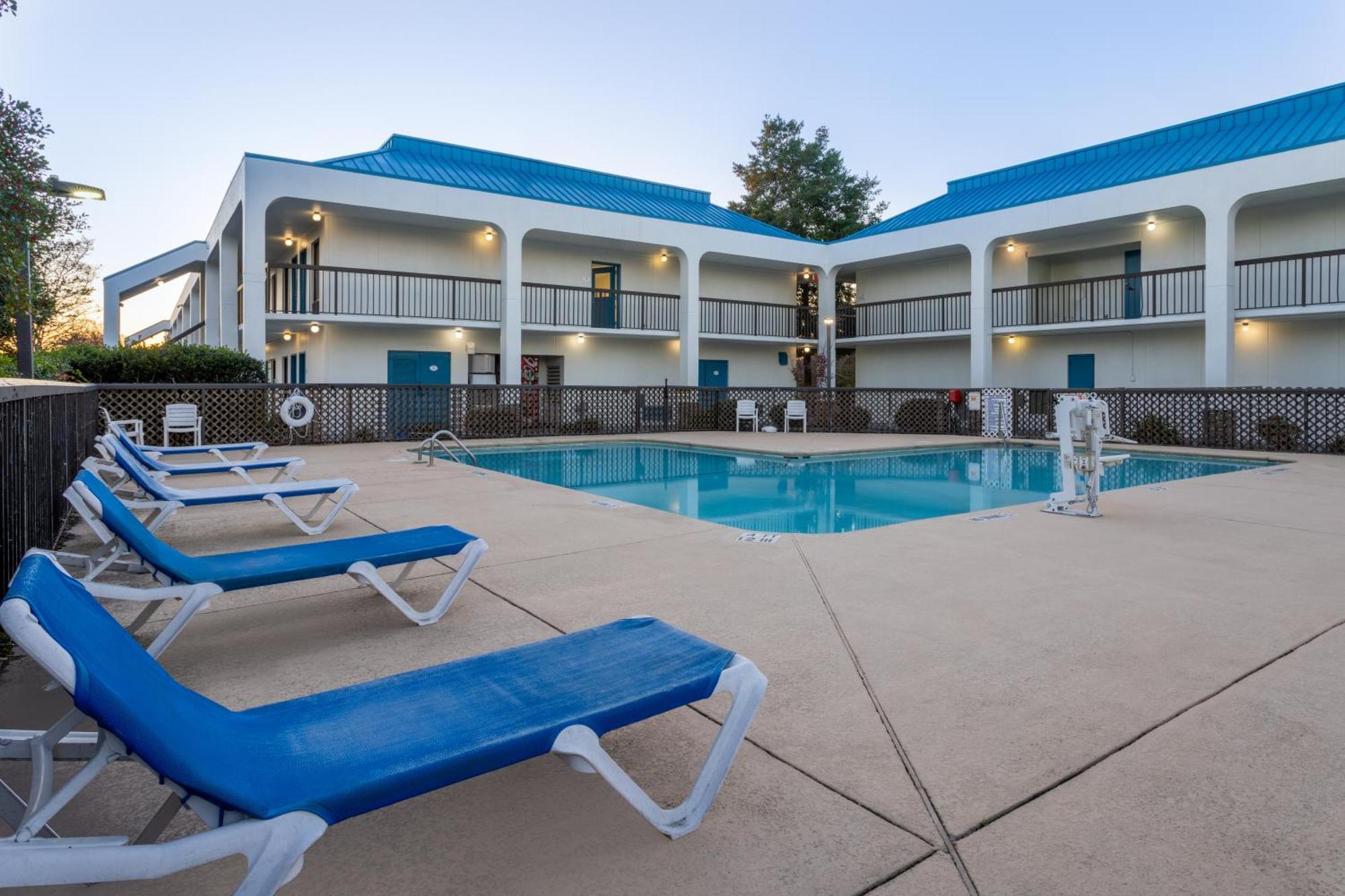 Baymont By Wyndham Camp Lejeune Jacksonville Buitenkant foto