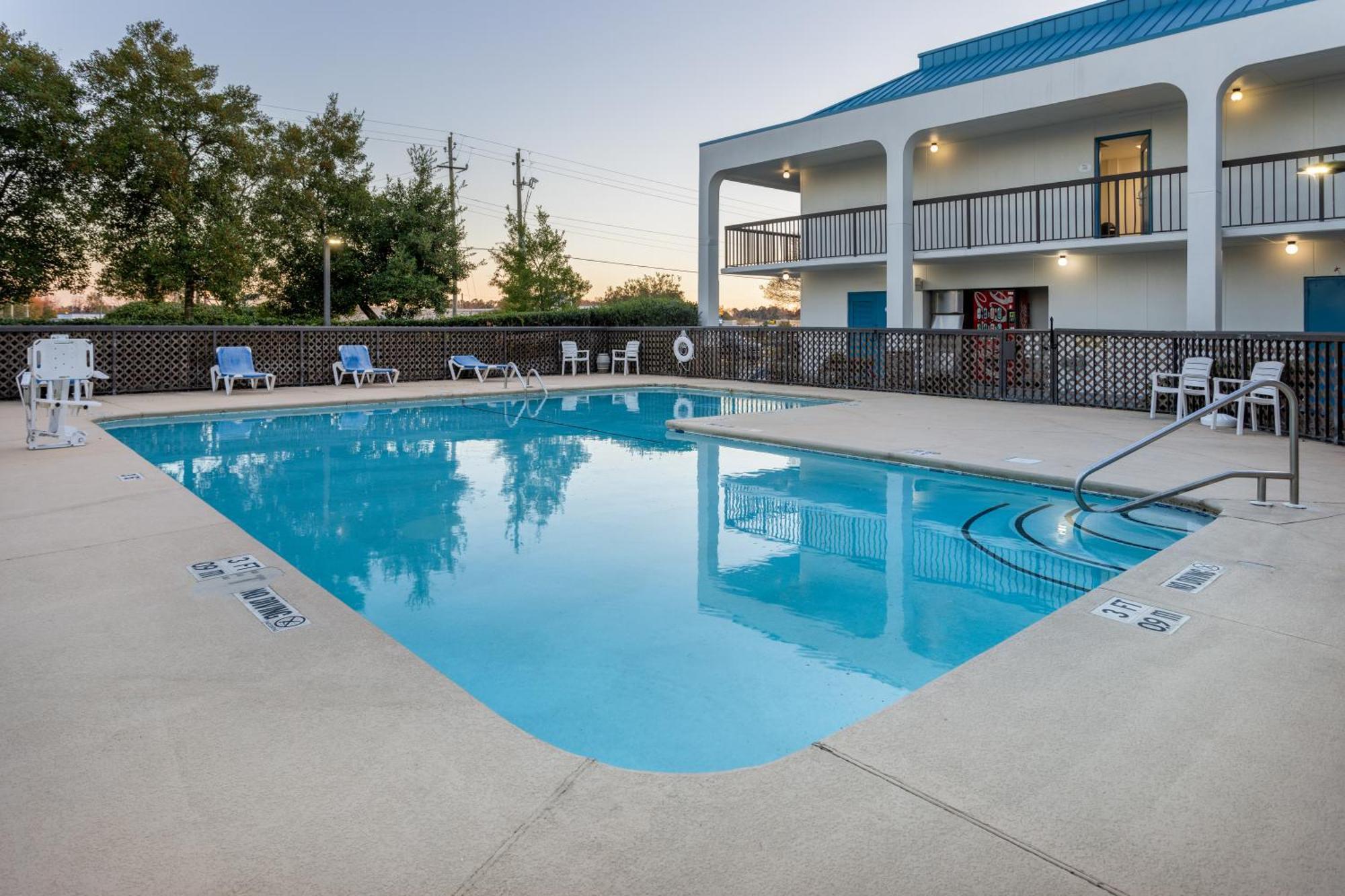 Baymont By Wyndham Camp Lejeune Jacksonville Buitenkant foto